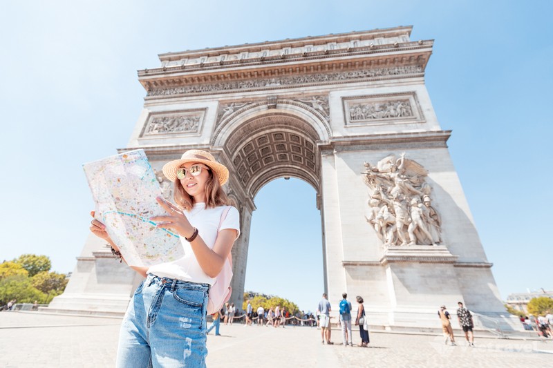 PARIS – DU THUYỀN SÔNG SEINE 